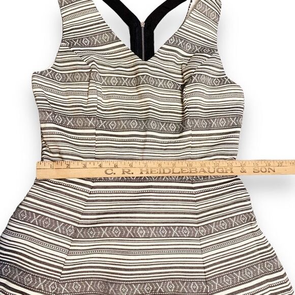 Red Saks Fifth Ave Sleeveless Tribal Print Fit & Flare Dress Back Cut Outs S/P - Picture 11 of 12